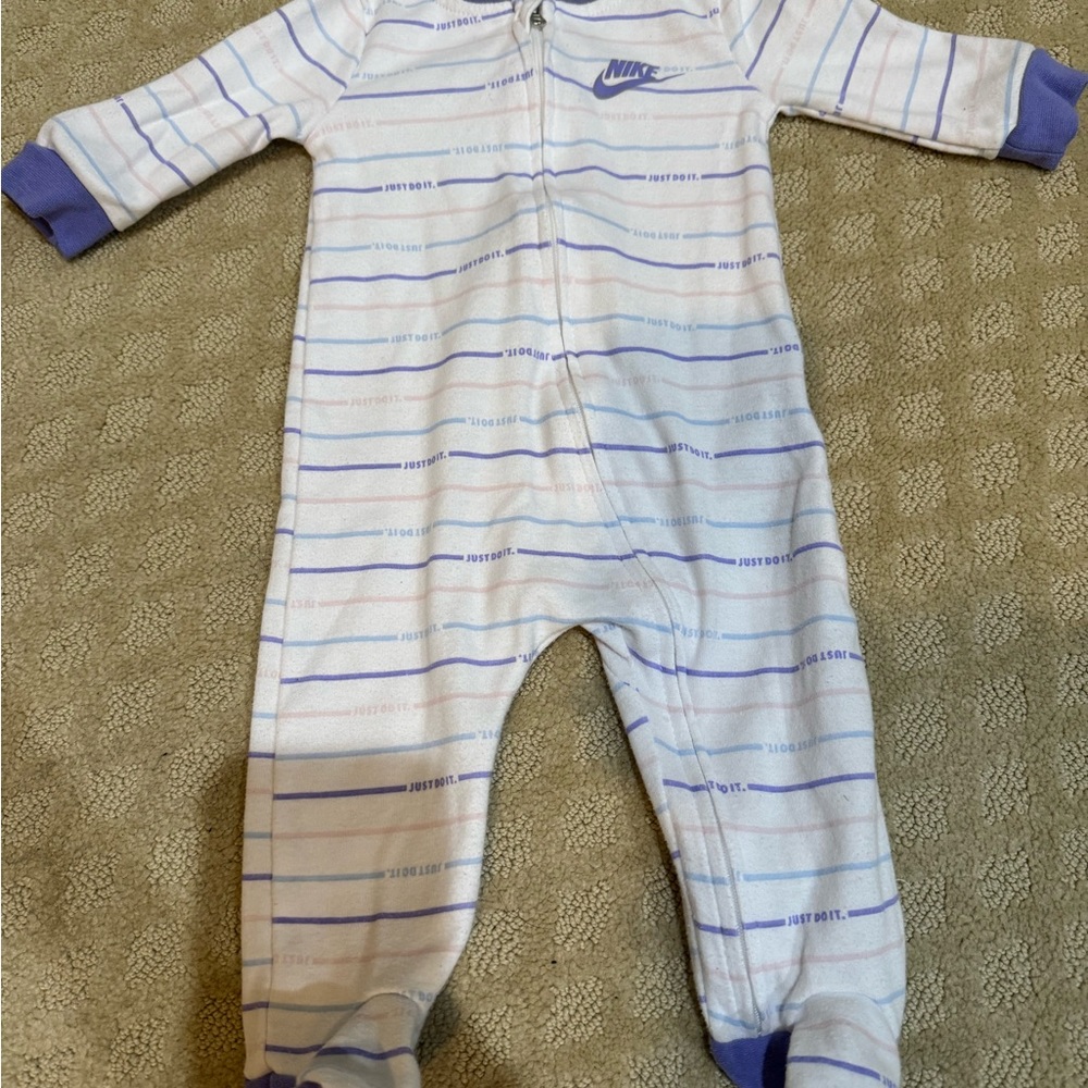 Infant girls Nike zip up